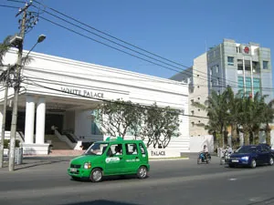 Vụ xây dựng không phép toà nhà White Palace: Phải kiểm định chất lượng, đánh giá sự an toàn của công trình
